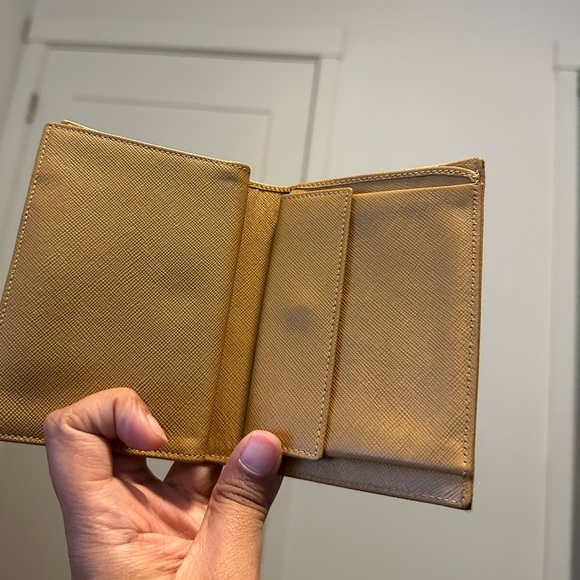 GUC Prada Bifold Wallet in Dust Bag - Picture 9 of 14